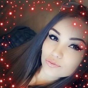 Meet your Posher, Caytlin